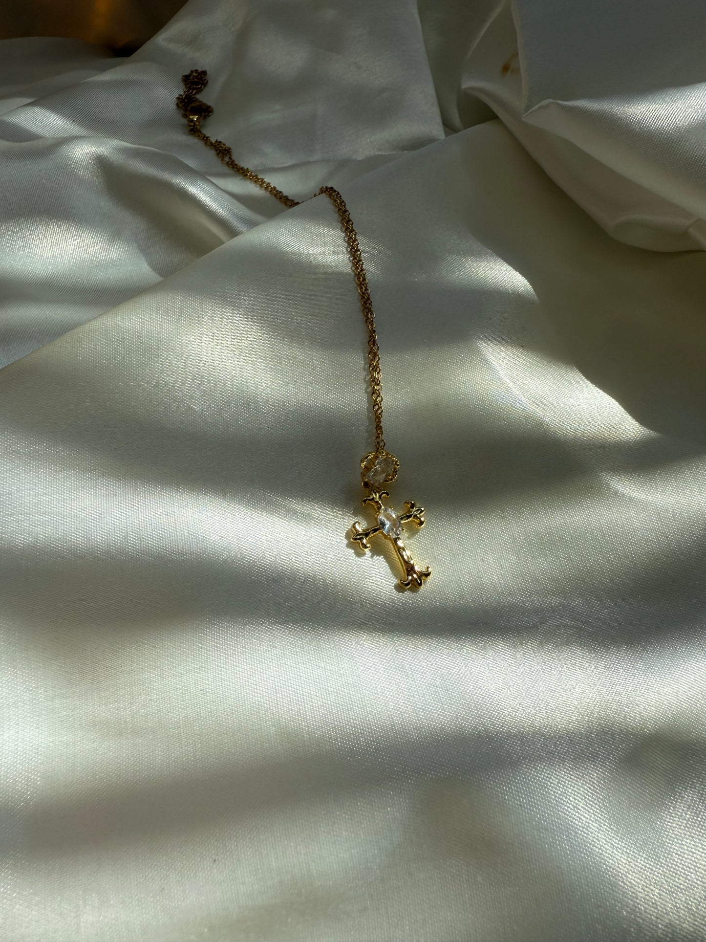 Iris Cross
